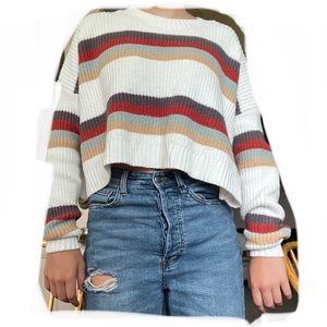 Hollister cropped striped sweater. Size Xs. Barley worn and in good condition!
